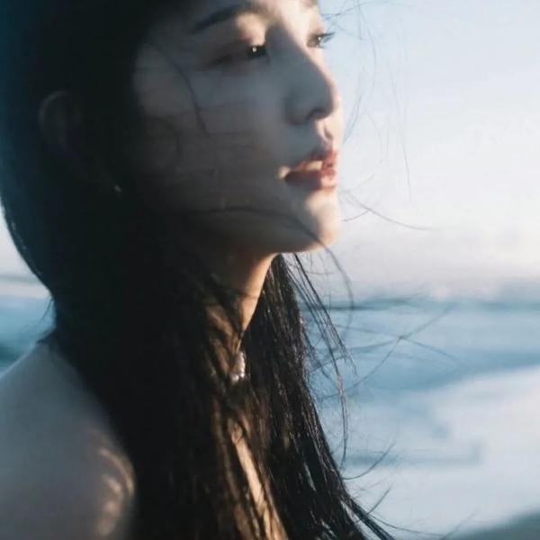 粉红色和铲子